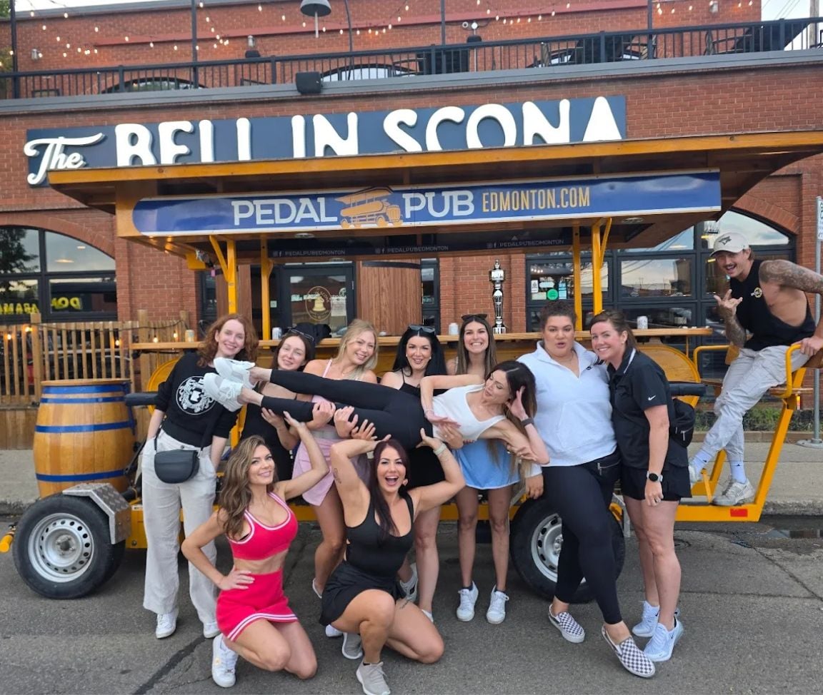 friends on Edmonton tour
