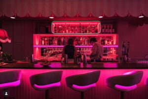 Dolly's Cocktail Bar